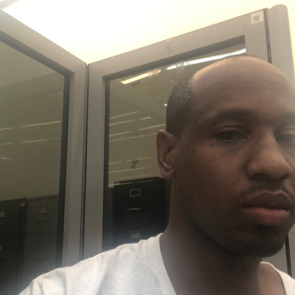 Meet your Posher, Devin